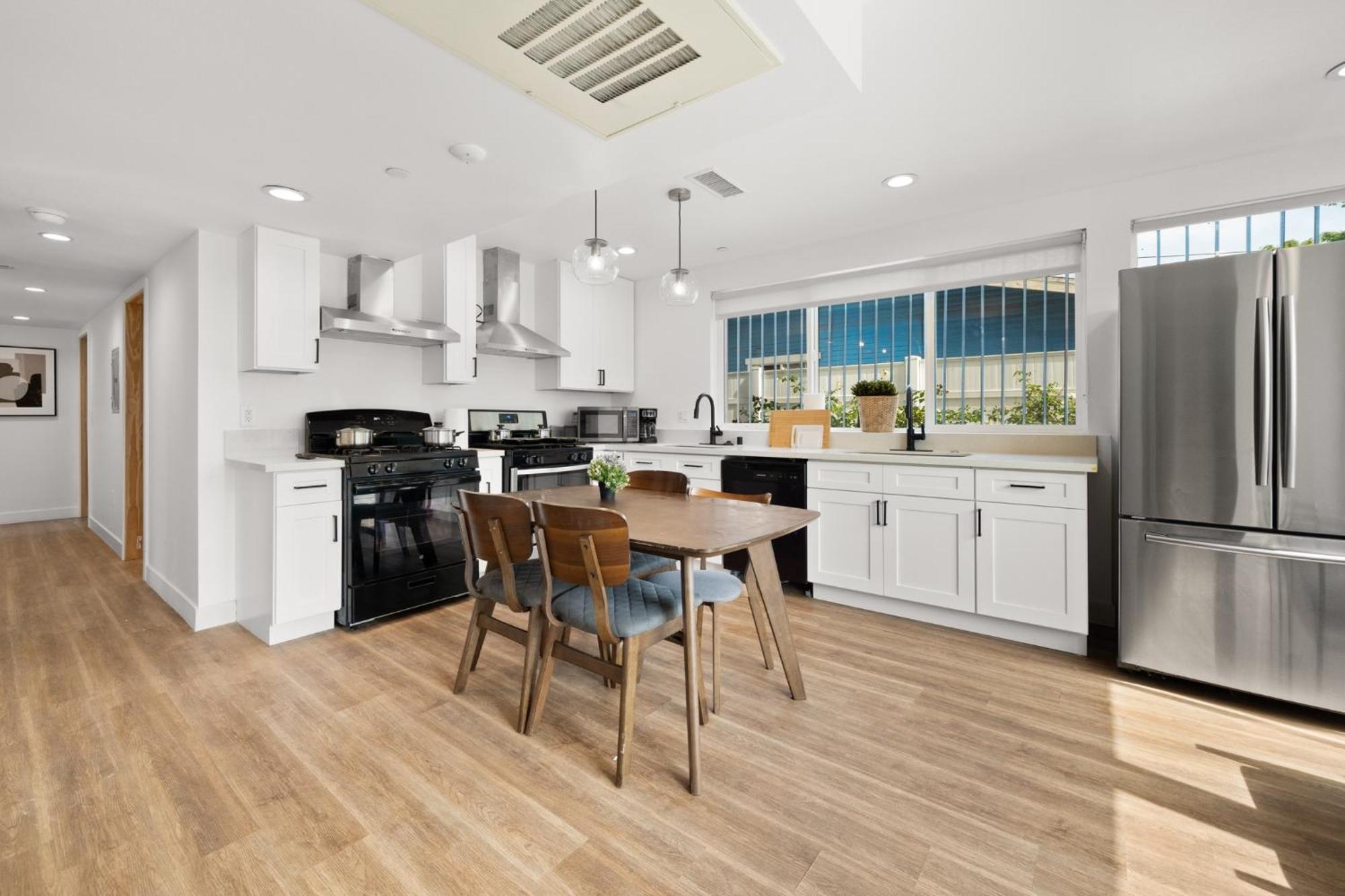 Spacious 1-Bd Hideaway Close To Usc Room With Share Livingroom Лос-Анджелес Экстерьер фото