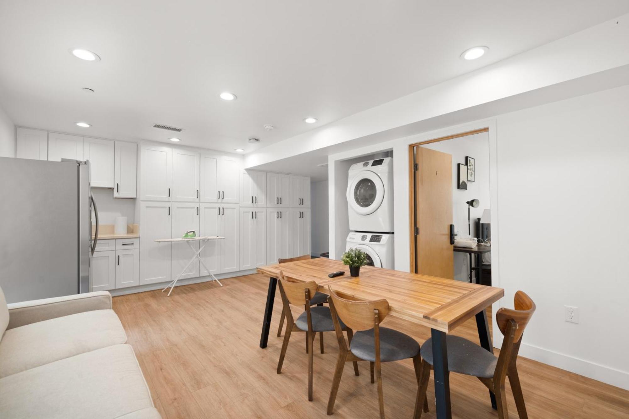 Spacious 1-Bd Hideaway Close To Usc Room With Share Livingroom Лос-Анджелес Экстерьер фото