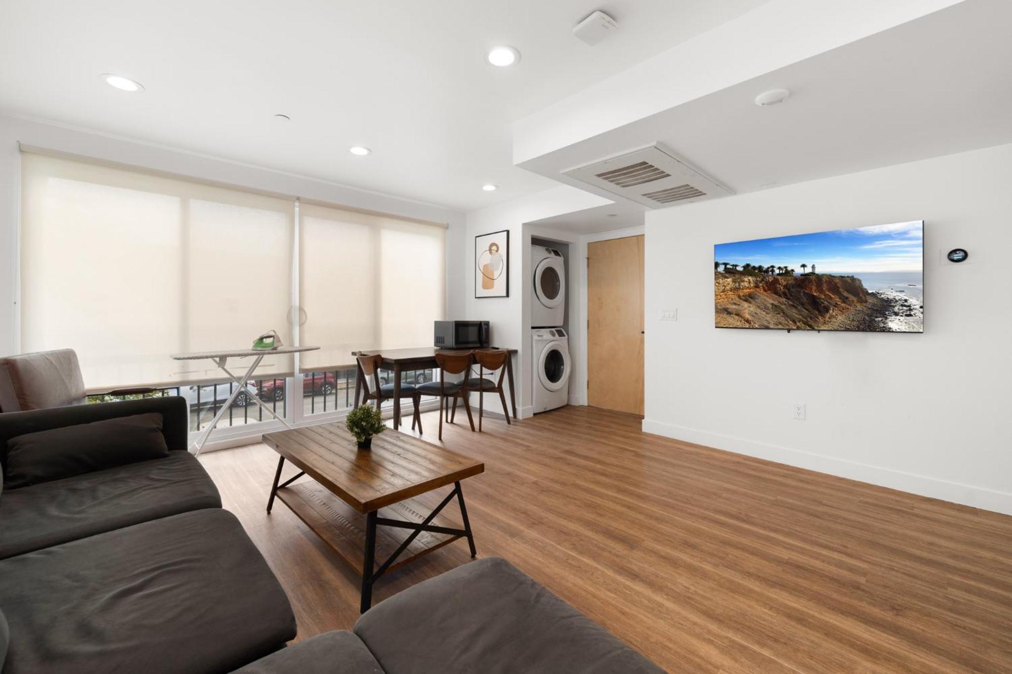 Spacious 1-Bd Hideaway Close To Usc Room With Share Livingroom Лос-Анджелес Экстерьер фото